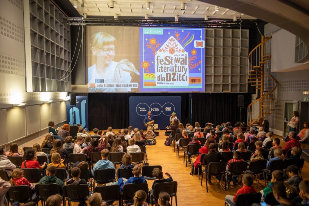 4 grudnia 2025 roku klasa 3c miała możliwość uczestniczyć w niezwykłym spotkaniu z panią Jolą Richter-Maguszewską