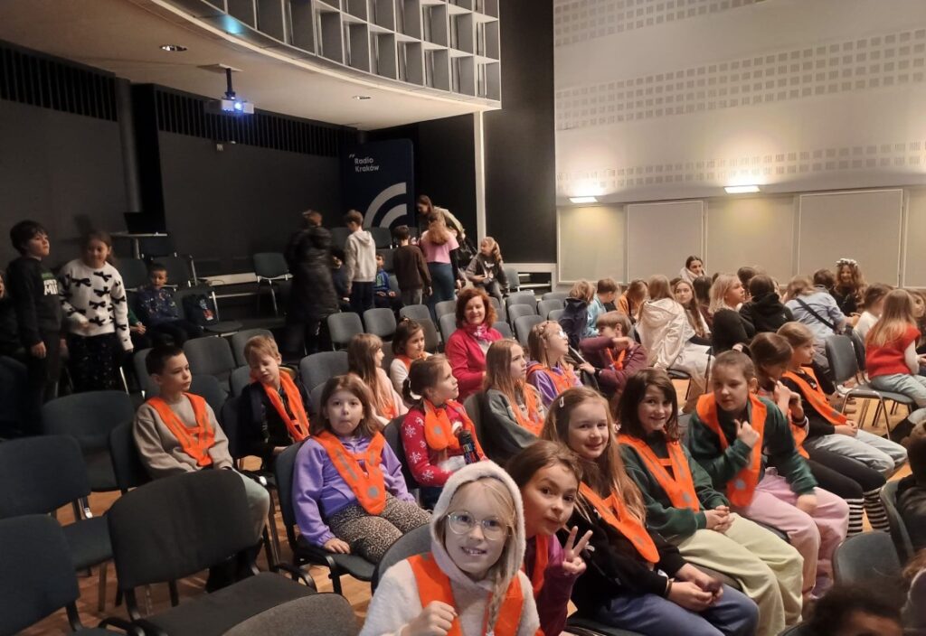 4 grudnia 2025 roku klasa 3c miała możliwość uczestniczyć w niezwykłym spotkaniu z panią Jolą Richter-Maguszewską