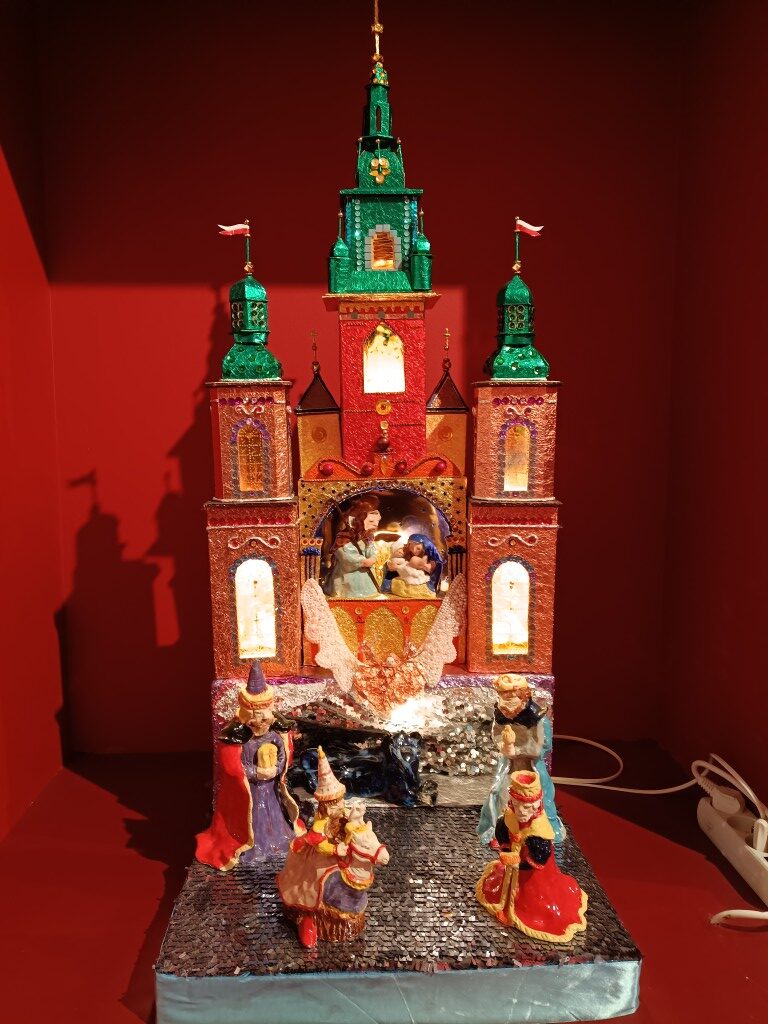 Szopka wykonana przez byłą panią dyrektor naszej szkoły – Barbarę Pyzik