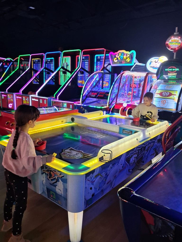 Mikołaj postanowił w tym roku zaszaleć i sprezentował klasie II A wyjście do Forum Fun