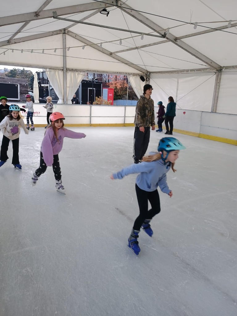 Wiecie, że pod Forum działa świetne lodowisko? 