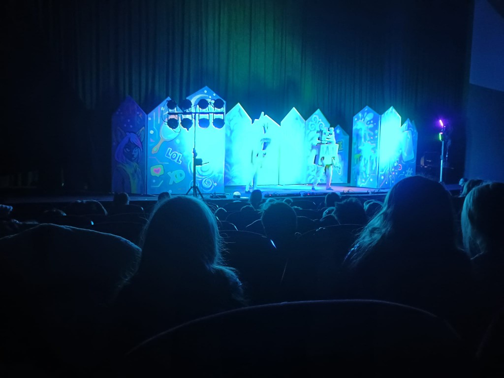 20 listopada 2025 r. klasy 3a i 3c odwiedziły kino Kijów.